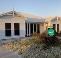 Villa Malmo - Suburb Australia