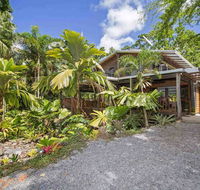 Villa Zena - Suburb Australia