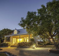 Vineyard Cottages - Suburb Australia