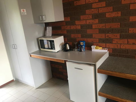 Warragul Views Motor Inn - Suburb Australia 2