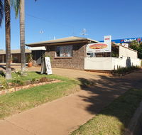 Warrego Motel - Suburb Australia