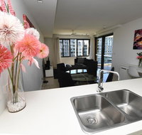 WATERFRONT DARWIN TROPICAL DELIGHT - Suburb Australia