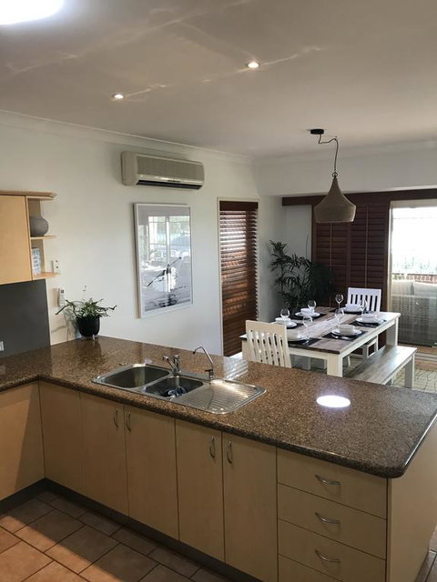 Waterfront Family House - Suburb Australia 3