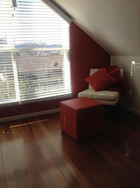 Waterloo Cottage - Suburb Australia 2