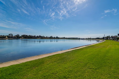 West Lakes Townhouse - Suburb Australia 3