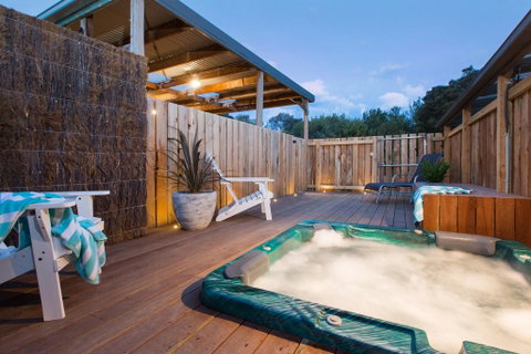 Whitewood Cottage - Secluded Spa - Suburb Australia 0