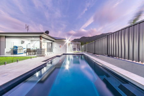 Whitsunday Sands - Suburb Australia 3