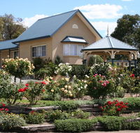 Willows Motel - Suburb Australia