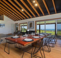 Willowview - coastal retreat stunning views - Suburb Australia