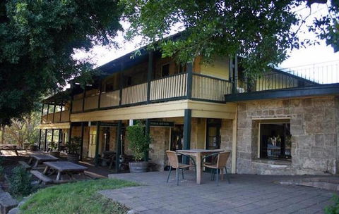 Wisemans Inn - Suburb Australia 0