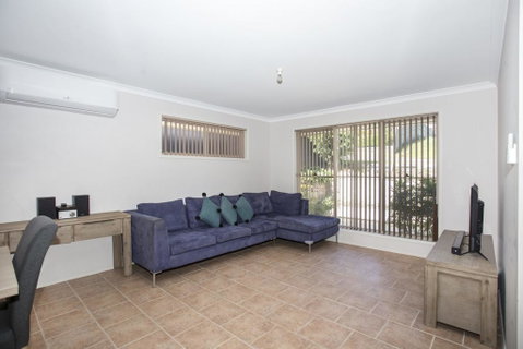 Wonder On Wattlevale - Suburb Australia 1