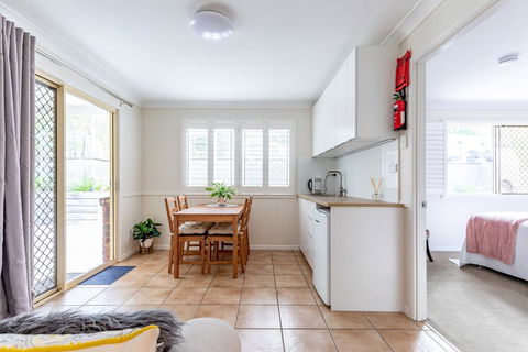 Woodford Gardens - Suburb Australia 2