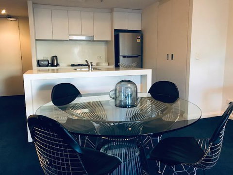 Wyndel Apartments - Shelley - Suburb Australia 3