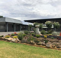 Yass Motel - Suburb Australia