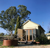 Yea Wood Duck Cabin - Suburb Australia
