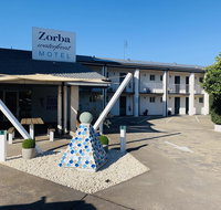 Zorba Waterfront Motel - Suburb Australia