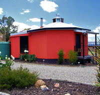 Zuny Yurt - Suburb Australia