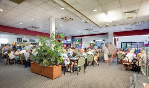 Taree Leagues Sports Club - Suburb Australia 3