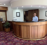 Ensenada Motor Inn and Suites - Suburb Australia