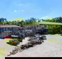 Forrest Hotel and Apartments - Suburb Australia
