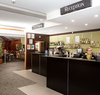 Edgewater Hotel - Suburb Australia