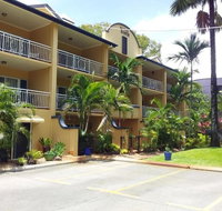 The York Beachfront Holiday Apartments - Suburb Australia
