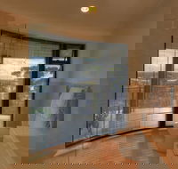Sheer Pleasure Accommodation - Suburb Australia