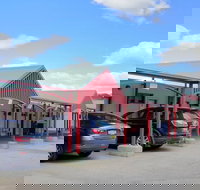 Hume Inn Motel - Suburb Australia