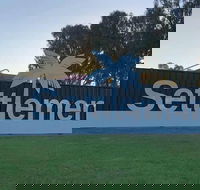 Settlement Motor Inn Deniliquin - Suburb Australia