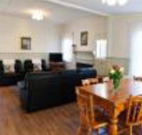 Country Gate Cottages - Suburb Australia