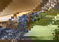 Hi Way Eight Motor Inn