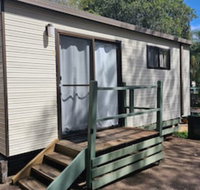 Shady Willows Holiday Park YHA - Suburb Australia