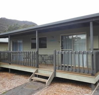 Awonga Cottages - Suburb Australia