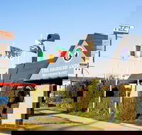 New England Motor Lodge - Suburb Australia