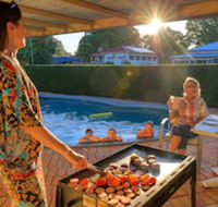 Binalong Motel - Suburb Australia