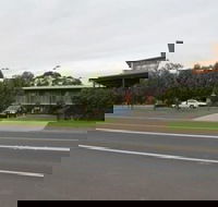 Forbes Victoria Inn - Suburb Australia