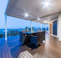 Hydeaway Bay Beach House - Suburb Australia