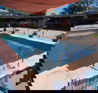 A  A Motel - Suburb Australia