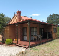 Mountain View Motor Inn  Holiday Lodges - Suburb Australia