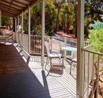Noonameena Cottage - Suburb Australia