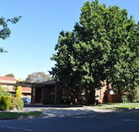 Nunawading Motor Inn - Suburb Australia