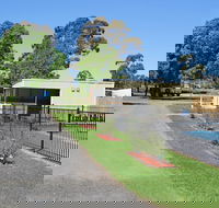Avondel Caravan Park - Suburb Australia
