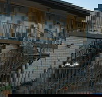 Adrian Motel - Suburb Australia