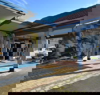 Ship Inn Motel - Suburb Australia