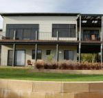 Ocean Beach House - Suburb Australia