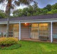 Daydreamer Holiday Apartments - Suburb Australia
