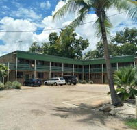 Palm Court Backpackers - Suburb Australia