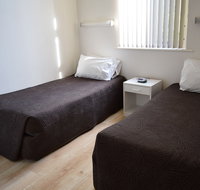 Glenelg Holiday Apartments- Corfu - Suburb Australia