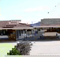 Top Of The Town Motel - Suburb Australia