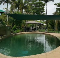 Pacific Sands Holiday Apartments - Suburb Australia